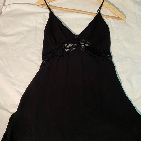 Urban Outfitters Black Dress - Picture 4 of 7